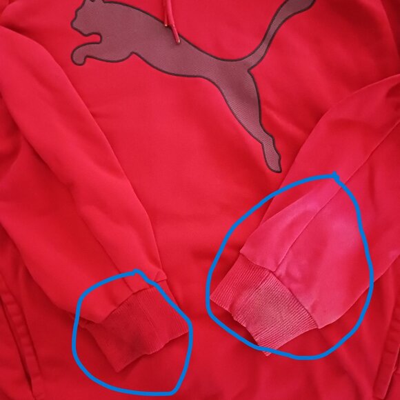 Puma Women's Red Hoodie Pullover Size Medium Kangaroo Pocket Sports Grunge READ - Picture 9 of 9